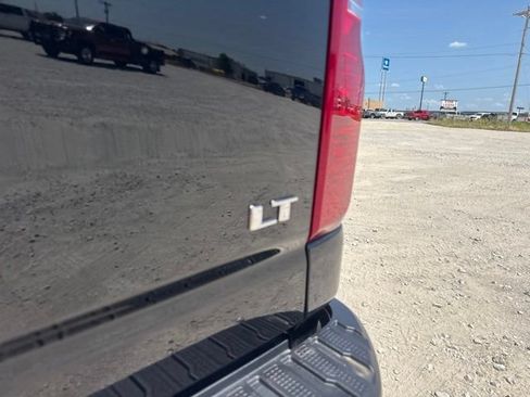 Used 2025 Chevrolet Silverado 2500 LT w/ Convenience Package AWD/4WD image 16