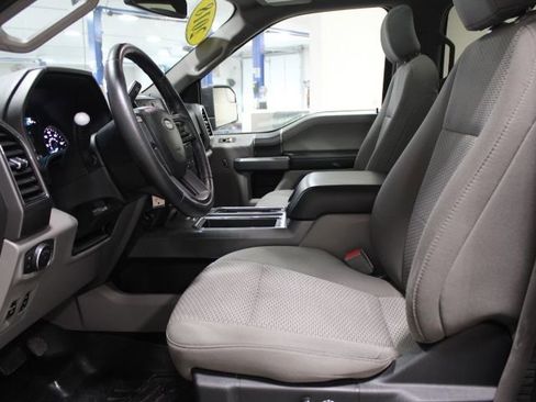 Used 2018 Ford F150 XLT w/ Equipment Group 302A Luxury AWD/4WD image 19