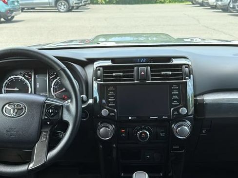 Used 2024 Toyota 4Runner TRD Off-Road AWD/4WD image 24
