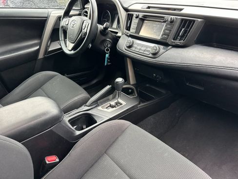 Used 2018 Toyota RAV4 XLE FWD image 15