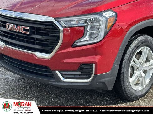 Certified 2023 GMC Terrain SLE w/ Driver Convenience Package AWD/4WD image 8