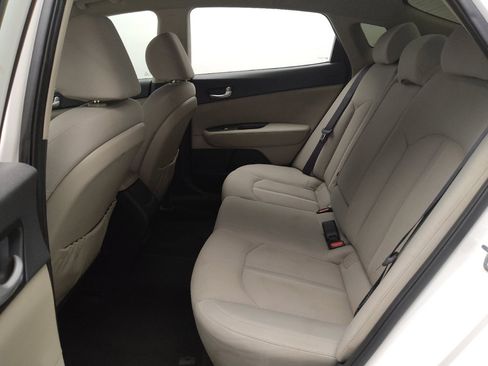 Used 2016 Kia Optima LX image 18
