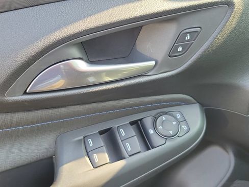 New 2026 Buick Envista Sport Touring FWD image 10