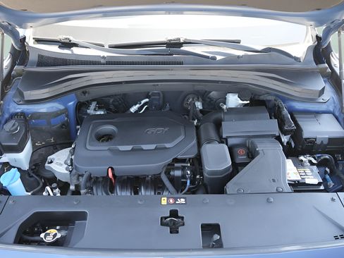 Used 2019 Hyundai Santa Fe AWD image 22