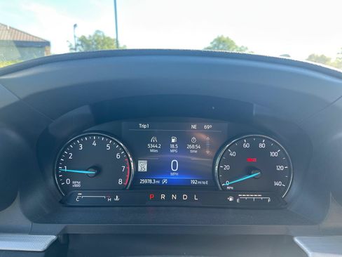 Used 2023 Ford Explorer XLT w/ Equipment Group 202A AWD/4WD image 18
