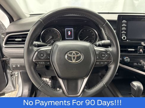 Used 2023 Toyota Camry SE image 15
