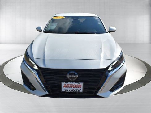 Used 2023 Nissan Altima 2.5 SV image 11