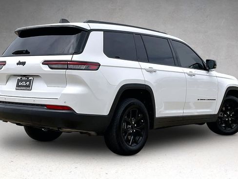 Used 2025 Jeep Grand Cherokee L Altitude RWD image 20