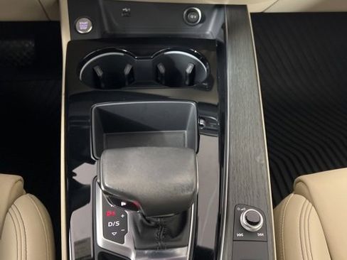 Used 2023 Audi A4 2.0T Premium w/ Convenience Package image 25