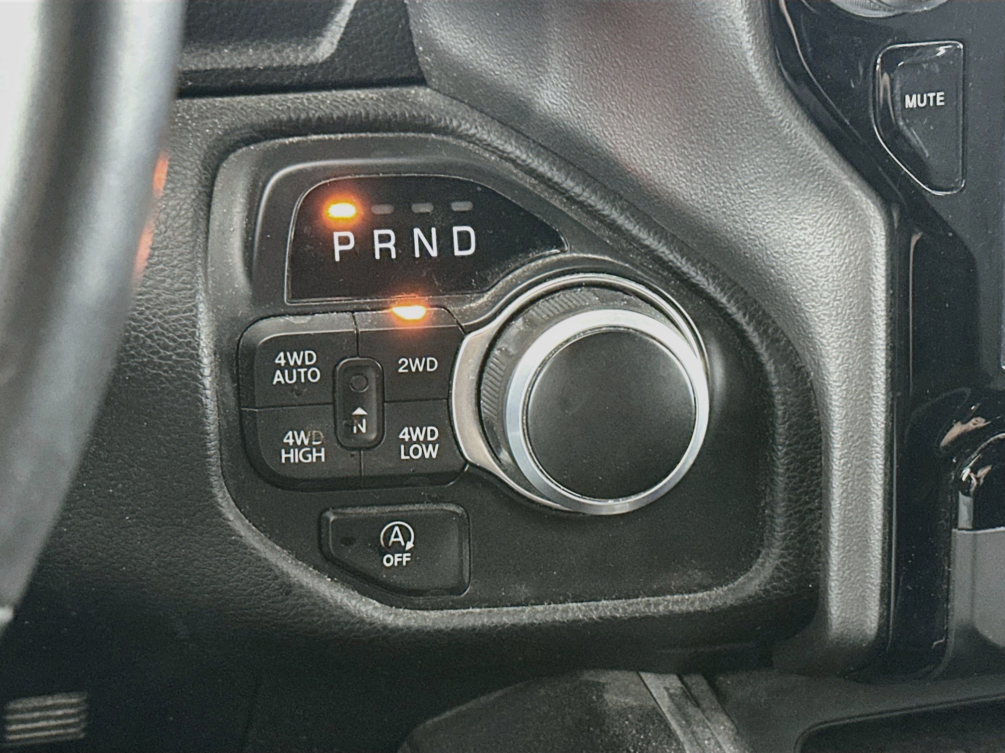Used 2024 RAM 1500 Big Horn AWD/4WD image 25