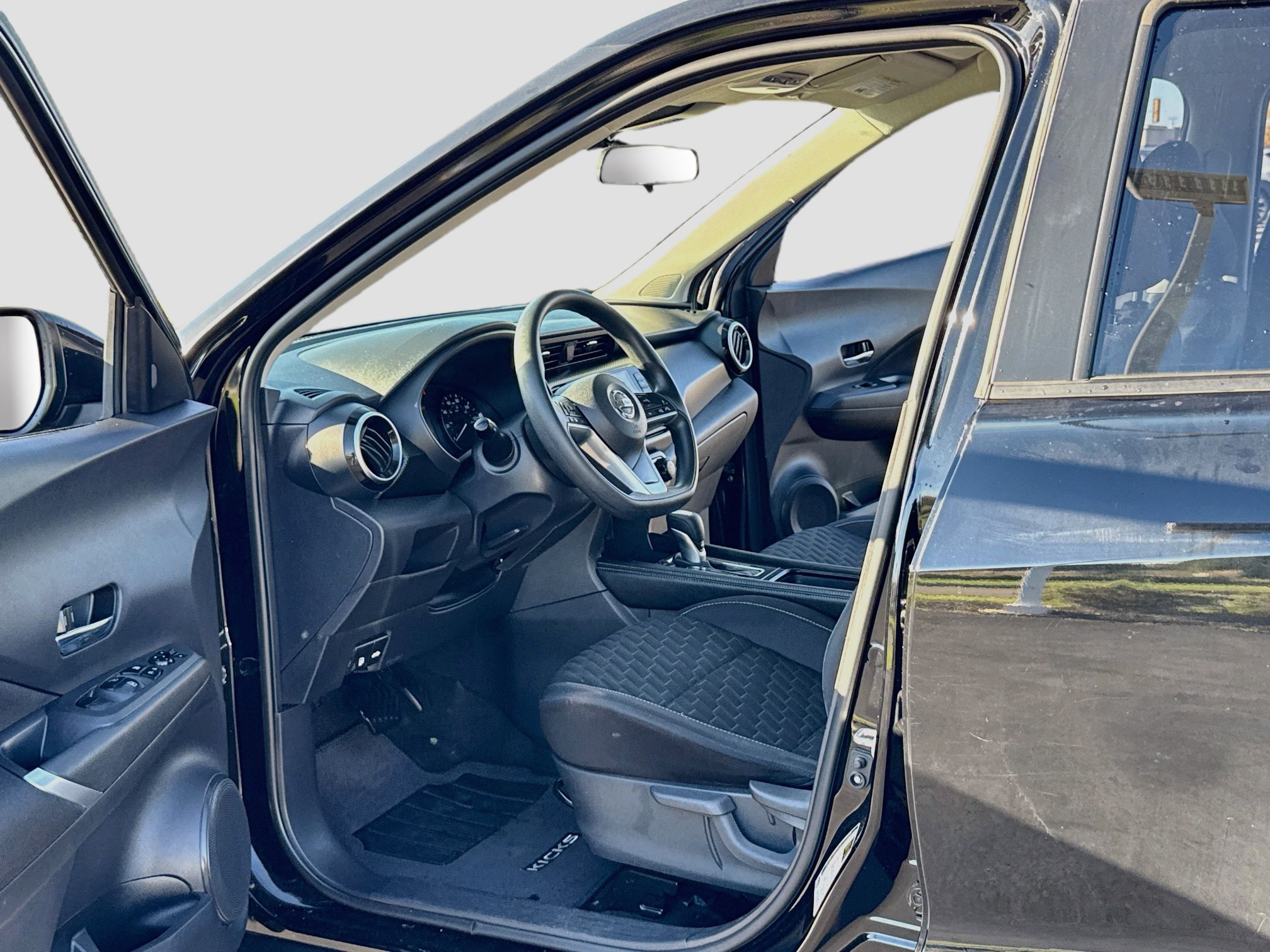 Used 2021 Nissan Kicks SV FWD image 11