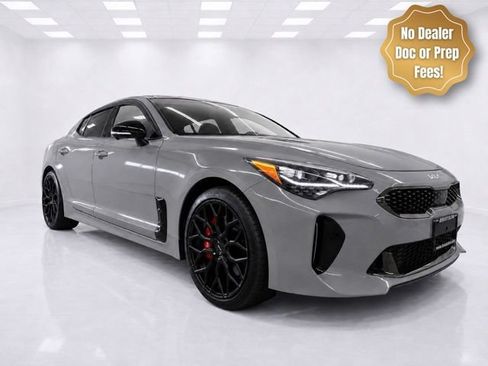 Used 2023 Kia Stinger GT2 AWD/4WD image 2