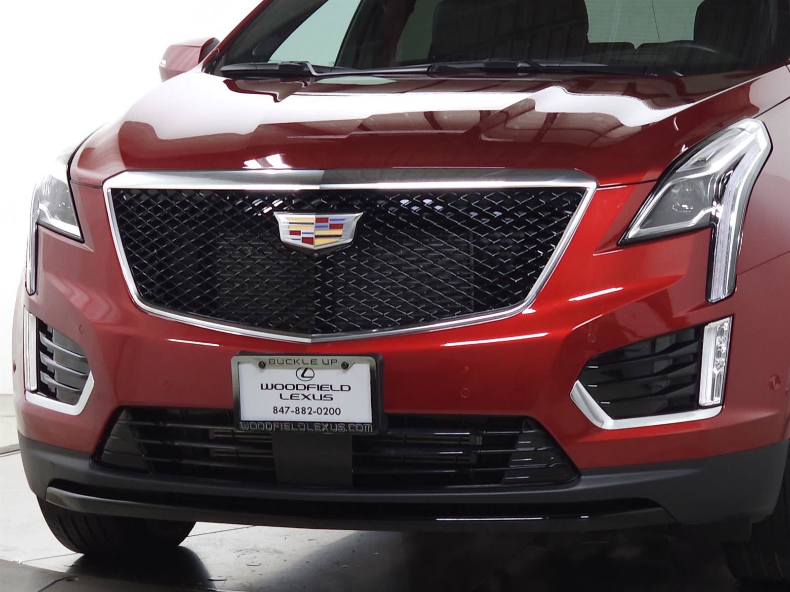 Used 2023 Cadillac XT5 Sportv w/ Technology Package AWD/4WD image 3