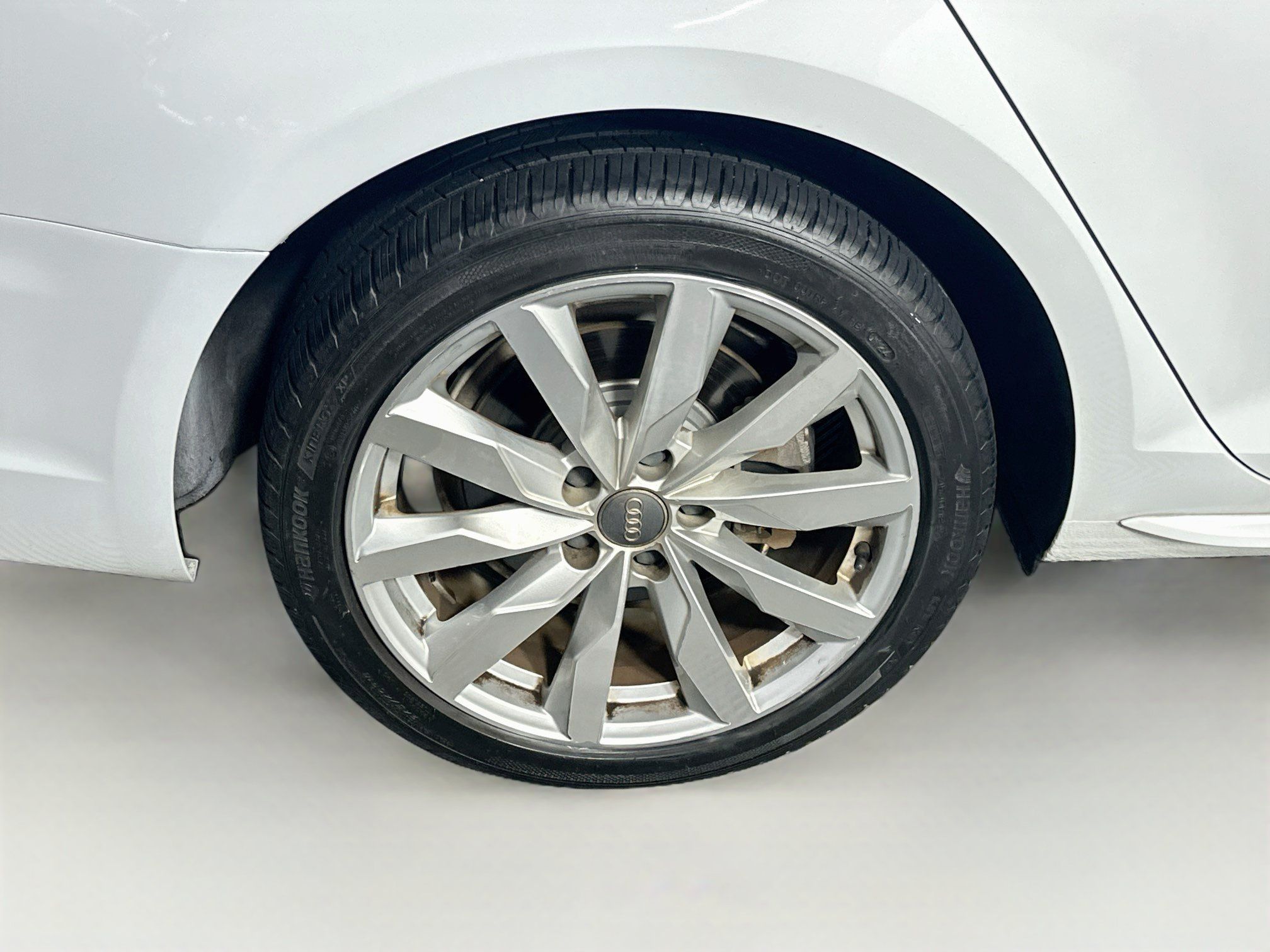 Used 2018 Audi A4 2.0T Ultra Premium w/ 18" Wheel Package FWD image 11