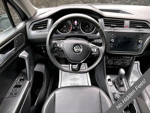 Used 2020 Volkswagen Tiguan SE w/ Panoramic Sunroof Package AWD/4WD image 5