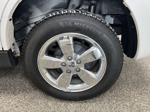 Used 2009 Ford Escape Limited image 22