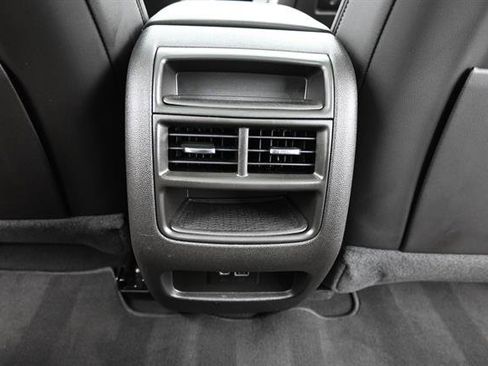Used 2023 Cadillac XT5 Premium Luxury FWD image 16