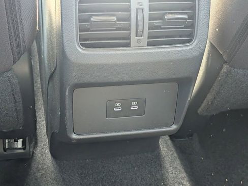 Used 2025 Nissan Rogue SV image 24