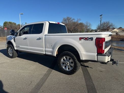 Used 2017 Ford F250 Platinum w/ Platinum Ultimate Package image 4