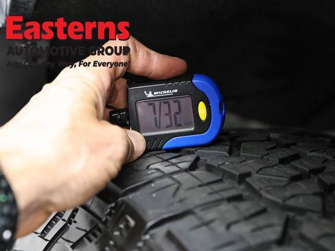 Used 2021 Chevrolet Silverado 1500 RST AWD/4WD image 30