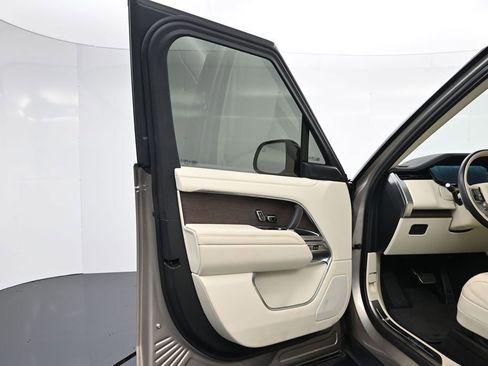Used 2023 Land Rover Range Rover Long Wheelbase Autobiography AWD/4WD image 15