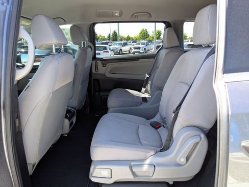 Used 2018 Honda Odyssey LX image 26