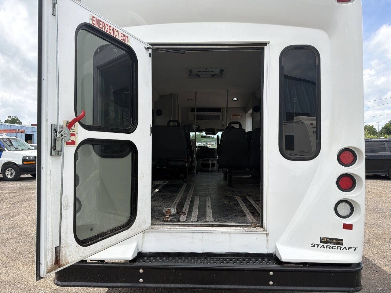 Used 2018 Ford E-350 and Econoline 350 Super Duty w/ Shuttle Bus Prep Package RWD image 10