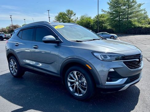 Used 2022 Buick Encore GX Essence FWD image 9