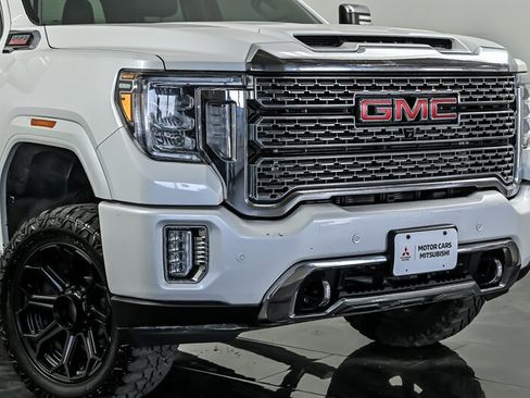 Used 2022 GMC Sierra 2500 Denali AWD/4WD image 2