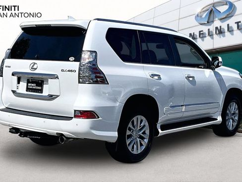 Used 2018 Lexus GX 460 Premium w/ Premium Package AWD/4WD image 2