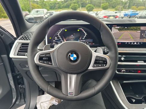 New 2026 BMW X5 xDrive40i w/ M Sport Package AWD/4WD image 18