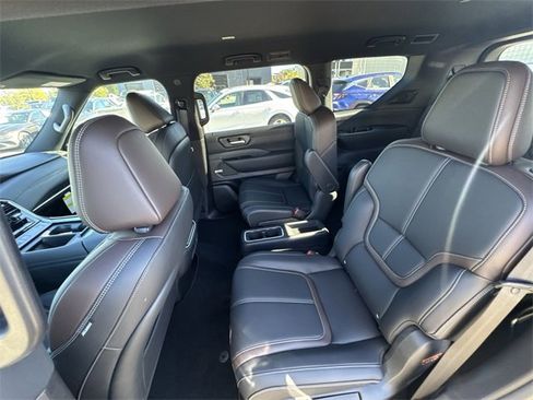 New 2026 Nissan Armada SL w/ Captain's Chari Seat Package image 21