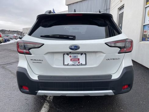 Used 2023 Subaru Outback Limited image 4