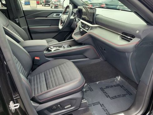 Used 2026 Ford Explorer ST-Line w/ ST-Line Street Pack RWD image 16