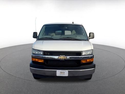 Used 2024 Chevrolet Express 3500 LT w/ LT Preferred Equipment Group image 4