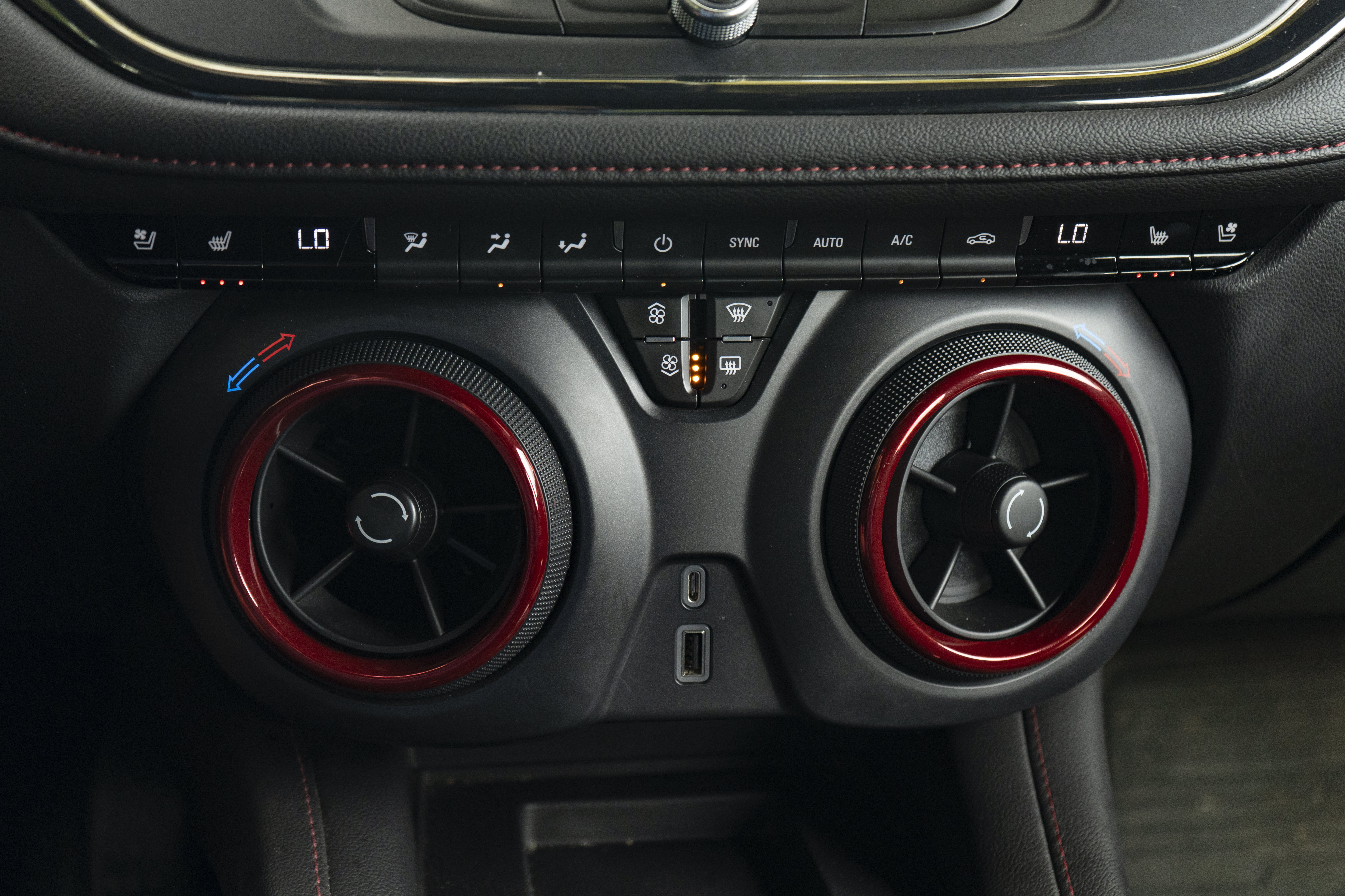 Used 2021 Chevrolet Blazer RS w/ Enhanced Convenience Package FWD image 30