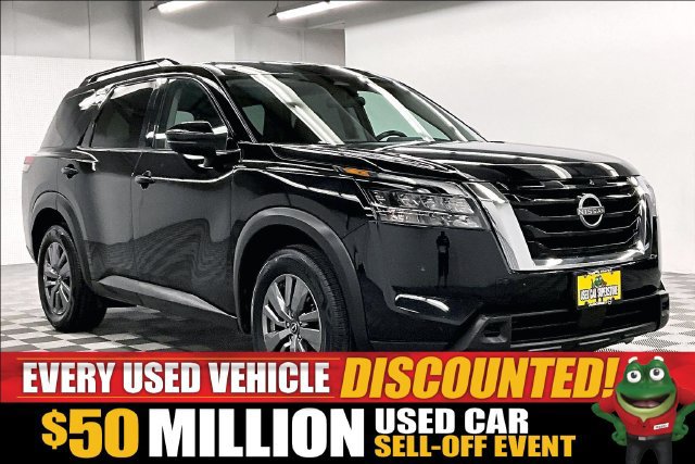 Used 2025 Nissan Pathfinder SV FWD image 1