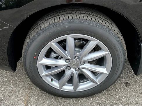 Used 2024 Acura RDX SH-AWD image 16