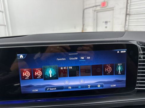 Used 2026 Mercedes-Benz GLS 450 4MATIC image 15