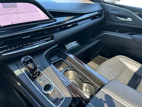 Used 2021 Cadillac Escalade Sport AWD/4WD image 35