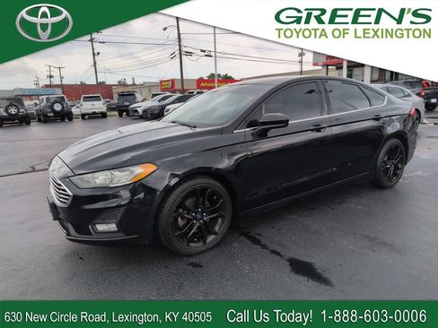 Used 2019 Ford Fusion SE w/ Equipment Group 151A FWD image 1