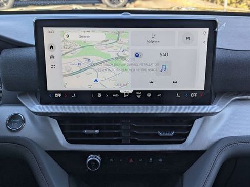 New 2026 Ford Explorer Active image 18