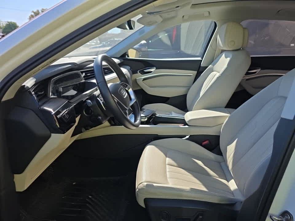 Used 2024 Audi Q8 e-tron Premium Plus AWD/4WD image 10