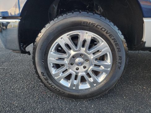 Used 2010 Ford F150 XLT image 9