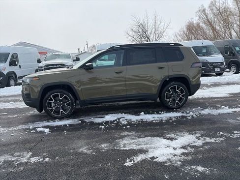 New 2026 Jeep Cherokee Overland image 2