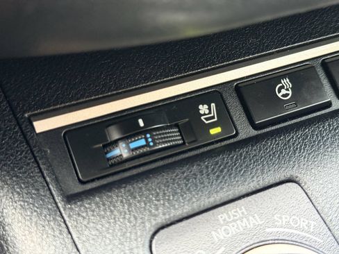 Used 2013 Lexus ES 350 FWD image 25