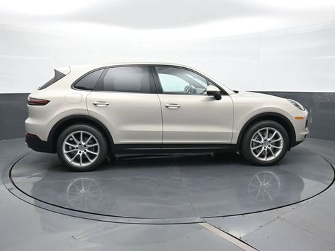 Used 2021 Porsche Cayenne image 23