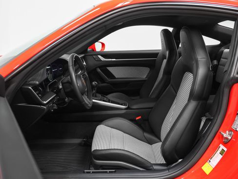 Certified 2024 Porsche 911 Carrera S RWD image 60