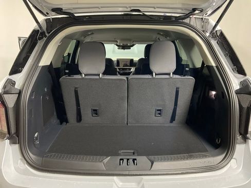 New 2026 Ford Explorer Active RWD image 11