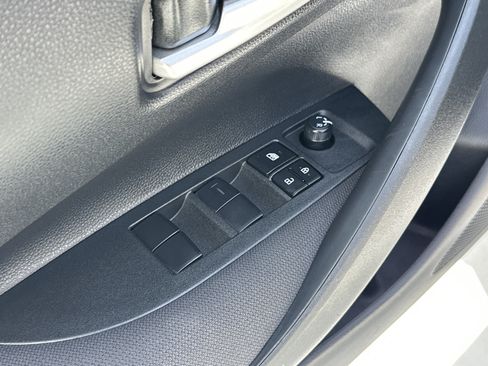 Certified 2026 Toyota Corolla SE FWD image 15